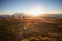 Biken im Sonnenuntergang in Saalbach Hinterglemm (Eggerhof)