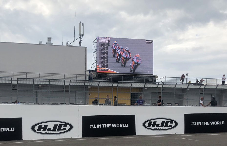 Modulare Videowand (Foto: AV-X, frei zur Veröffentlichung mit Namensnennung) Modulare Videowand (Foto: AV-X, frei zur Veröffentlichung mit Namensnennung)