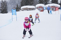 Spaß in der Skischule (Familienparadies Sporthotel Achensee)