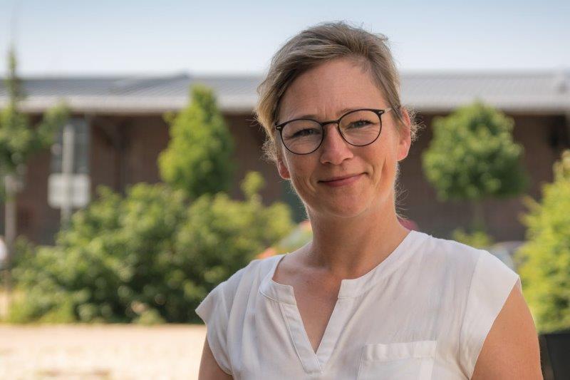 Die Ergotherapeutin Tanja Benecke hilft Menschen nach einem Schlaganfall im Alltag zurechtzukommen Die Ergotherapeutin Tanja Benecke hilft Menschen nach einem Schlaganfall im Alltag zurechtzukommen