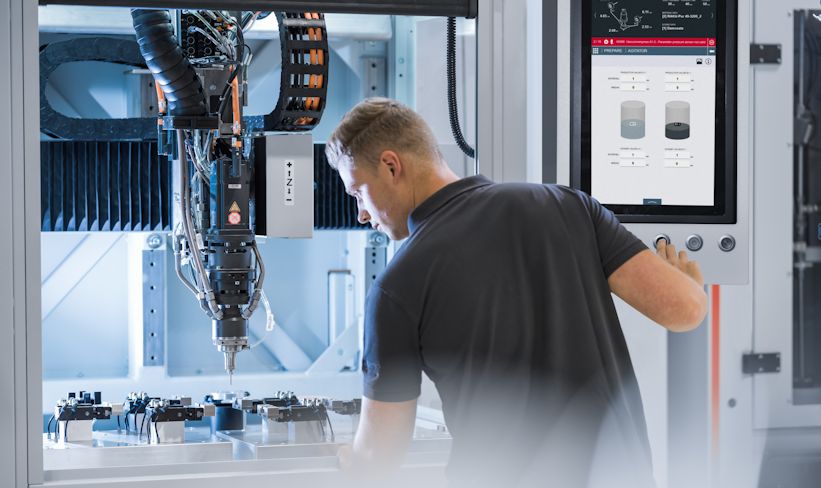 RAMPF Production Systems: universal einsetzbare Bedienoberfläche für Dosieranlagen und -roboter
