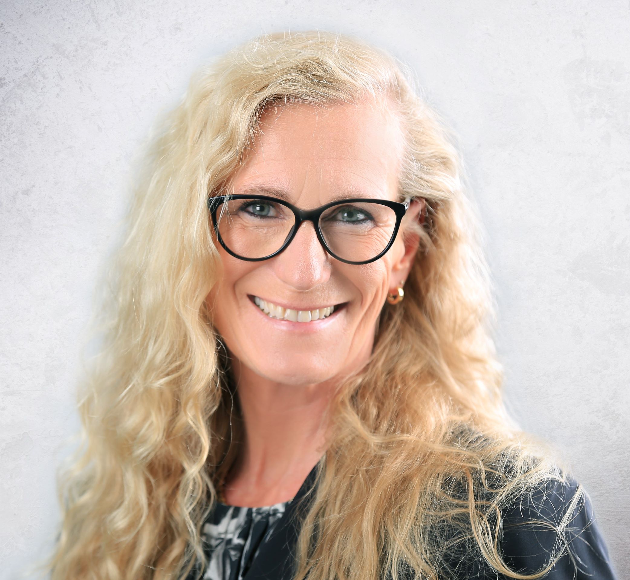 Karin Schmid Senior Partner SKILLs Experts GmbH Karin Schmid Senior Partner SKILLs Experts GmbH