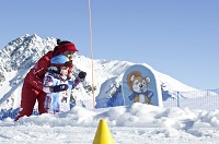 Kinderskischule mit professionellen Skilehrern (c) Alex Filz (Alphotel Tyrol)