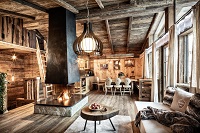 Gemütlicher Wohnbereich mit Kamin (Prechtlgut)