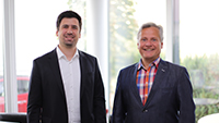 Links: André Lujic - Director of Operations IntraNav Rechts: Stefan Popp - Geschäftsführer Flexus AG Links: André Lujic - Director of Operations IntraNav Rechts: Stefan Popp - Geschäftsführer Flexus AG