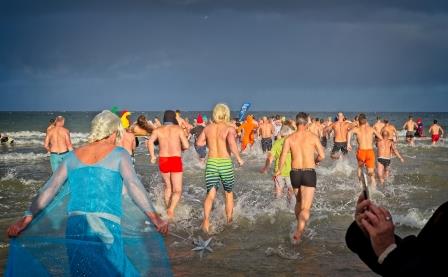 Boltenhagen Neujahrsbaden © Kurverwaltung Ostseebad Boltenhagen Boltenhagen Neujahrsbaden © Kurverwaltung Ostseebad Boltenhagen