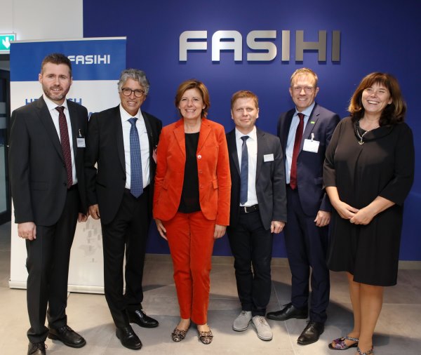 Werner Beutel, Saeid Fasihi, Malu Dreyer, Rolf Lutzer, Dr. Christoph Wegner und Jutta Steinruck. Werner Beutel, Saeid Fasihi, Malu Dreyer, Rolf Lutzer, Dr. Christoph Wegner und Jutta Steinruck.
