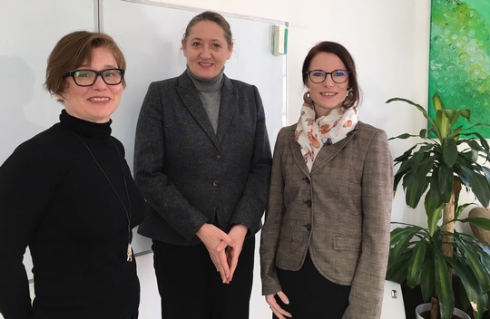 Dr. Martina Henn-Sax, Dr. Gabriele Andretta und Miriam Engel (v. l.) planen den Gründerinnentag. Dr. Martina Henn-Sax, Dr. Gabriele Andretta und Miriam Engel (v. l.) planen den Gründerinnentag.