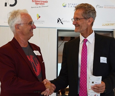 Vorstand Klaus Gettwart (re.), Prof. Dr. Hans Rüdiger Kaufmann.