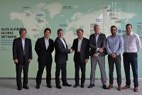 Die Teams von Alps Alpine und Sigfox Die Teams von Alps Alpine und Sigfox