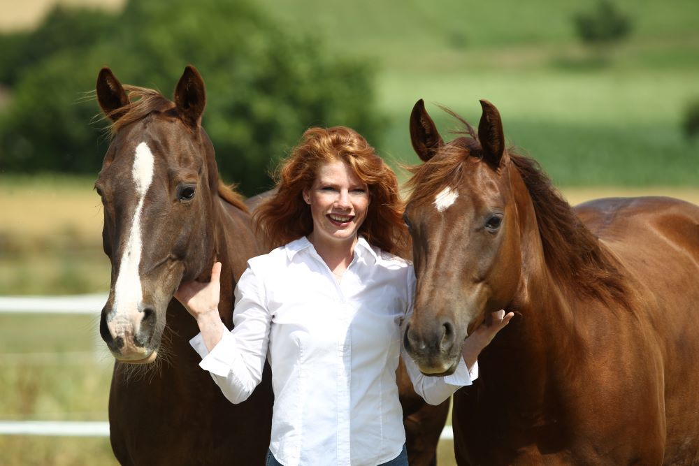 Tierheilpraxis für Pferde - Julia Melanie Hahlweg Tierheilpraxis für Pferde - Julia Melanie Hahlweg