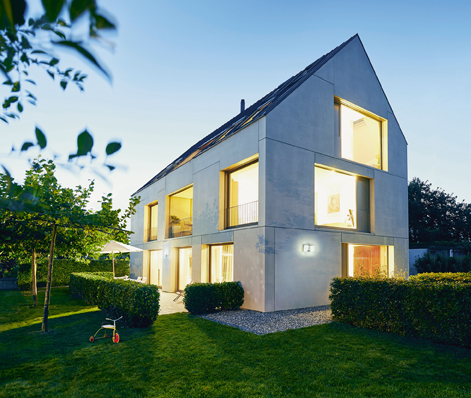 Lebensqualität, Energieeffizienz und Sicherheit mit dem Smart Home-System LUXORliving von Theben. (B