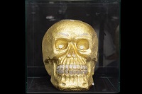 Goldener Totenkopf für Stardesigner