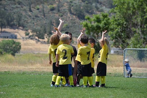 Digital Signage Agentur komma,tec redaction unterstützt den 9. Kinderfußballtag