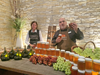 Sommelière Martina Hocke (l.) und Küchenchef Thomas Meischner (r.) Sommelière Martina Hocke (l.) und Küchenchef Thomas Meischner (r.)