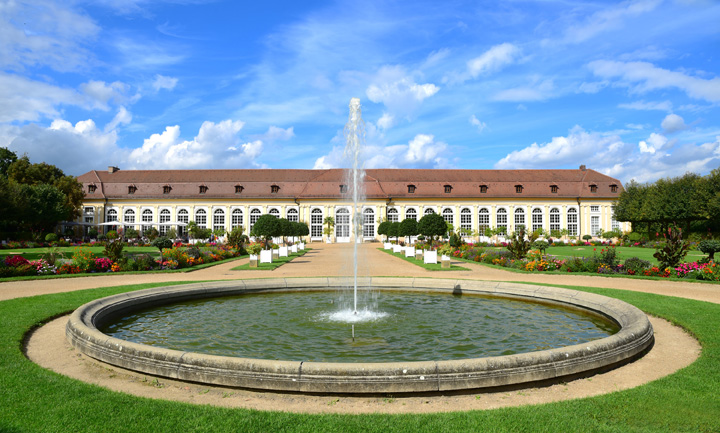 So schön blüht es im Ansbacher Hofgarten im Frühling?hier lässt es sich wunderbar lustwandeln. (Bild
