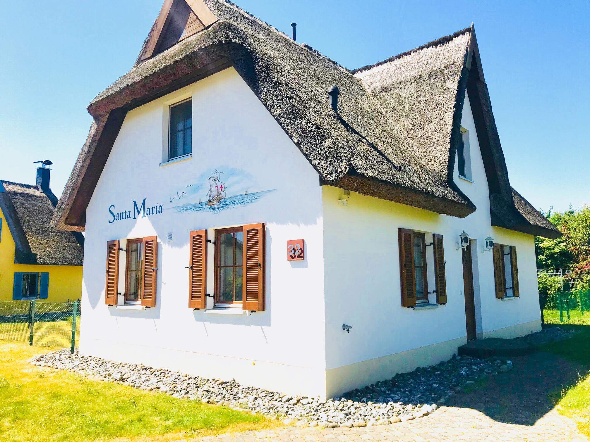 Reethaus Santa Maria Insel Rügen Glowe am Meer mit Kamin Wlan 5 Betten zwei Bäder Reethaus Santa Maria Insel Rügen Glowe am Meer mit Kamin Wlan 5 Betten zwei Bäder