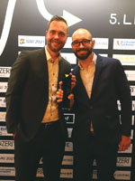 Stefan Eigner (li.) und Christoph Baumann (re.) nahmen den Innovationspreis in München entgegen Stefan Eigner (li.) und Christoph Baumann (re.) nahmen den Innovationspreis in München entgegen