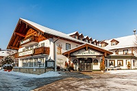 Verschneiter Rupertihof  (c)Ruperti Hotels (Rupertihof)