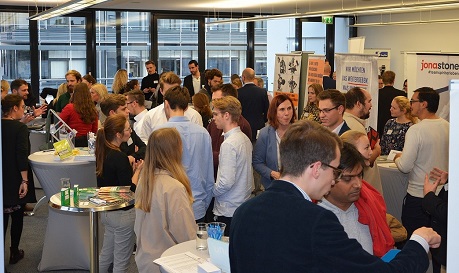 HdWM Recruiting Tag: Großes Interesse bei Studierenden und Partnerunternehmen. Foto: Ekkard Miedke.