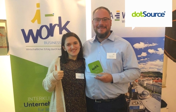 dotSource-Mitarbeiterin Cecilia-Maria Lang und Christian Otto Grötsch (Geschäftsführer) dotSource-Mitarbeiterin Cecilia-Maria Lang und Christian Otto Grötsch (Geschäftsführer)