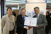 Übergabe des ISO 27001-Zertifikats vom BSI an die Phoenix Software GmbH