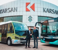 Andreas Haller, Vorstand der Quantron AG, und Muzaffer Arpacıoğlu, stellvertretender Gener Andreas Haller, Vorstand der Quantron AG, und Muzaffer Arpacıoğlu, stellvertretender Gener