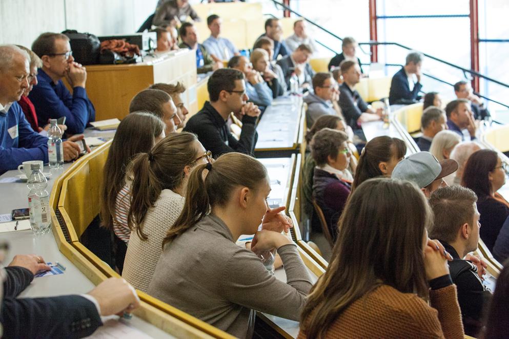 Rund 80 Teilnehmer aus Wissenschaft und Wirtschaft kommen auf Einladung von BioLAGO zusammen Rund 80 Teilnehmer aus Wissenschaft und Wirtschaft kommen auf Einladung von BioLAGO zusammen