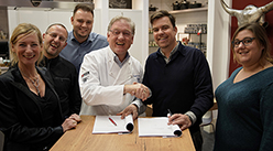 Christine Schwarz, Roger Achterath, Sven und Frank Schwarz, Alexander Schad und Gina Schwarz (v. l.) Christine Schwarz, Roger Achterath, Sven und Frank Schwarz, Alexander Schad und Gina Schwarz (v. l.)