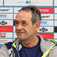 (Jocki_Foto, Erlangen): HCE-Trainer Rolf Brack „Das Spiel am Donnerstag ist etwas ganz Besonderes“