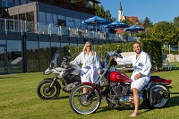 Motorräder und Wellness (Landrefugium Obermüller)
