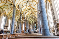 Führung durch die Pfarrkirche Maria Himmelfahrt © ichmachefotos.com (TVB Silberregion Karwendel)