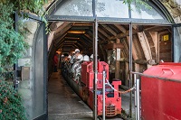 Die Grubenbahn ins Silberbergwerk © ichmachefotos.com (TVB Silberregion Karwendel) Die Grubenbahn ins Silberbergwerk © ichmachefotos.com (TVB Silberregion Karwendel)