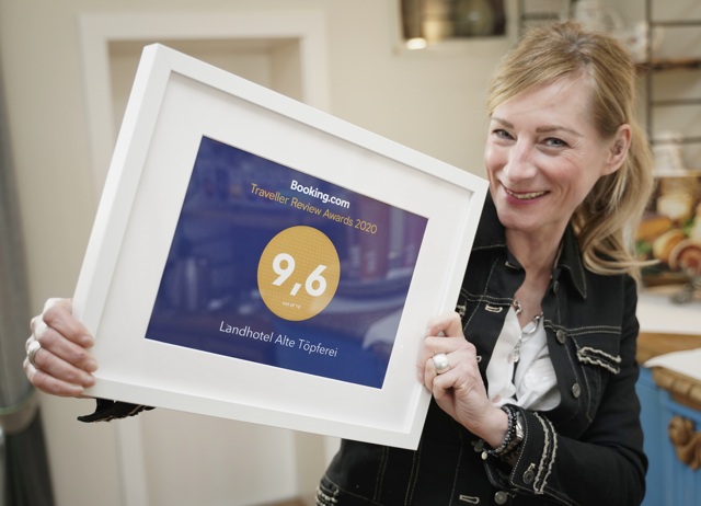 Christine Schwarz freut sich über die Bewertung, die auf 9,7 Punkte angestiegen ist. © hob Christine Schwarz freut sich über die Bewertung, die auf 9,7 Punkte angestiegen ist. © hob