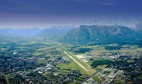 Flughafen Salzburg mit traumhaftem Bergpanorama (c) Salzburg Airport (Nationalpark Hohe Tauern)