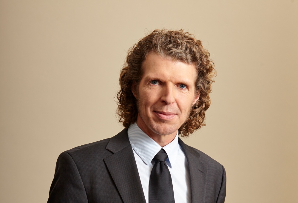 IT-Experte Dr. Robert Scholderer rät Unternehmen zu Cloud-Prozessen mit klarer Digital-Strategie. IT-Experte Dr. Robert Scholderer rät Unternehmen zu Cloud-Prozessen mit klarer Digital-Strategie.