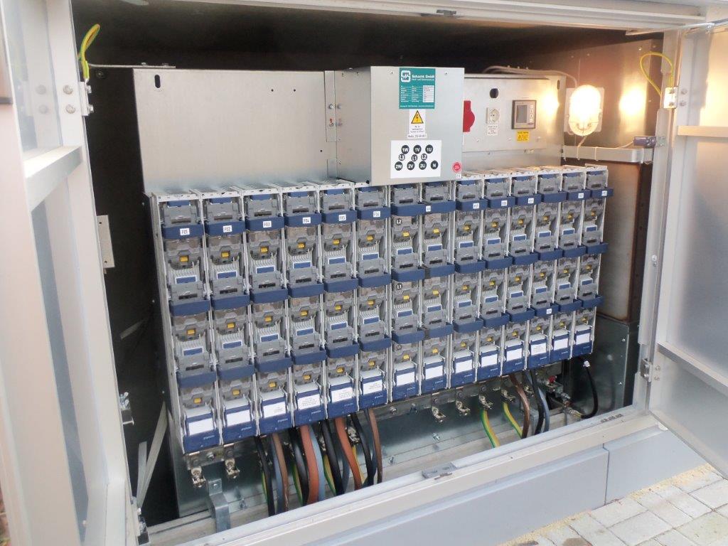 Intelligente Ortsnetzstation von E.DIS in der Hagelberger Straße in Bad Belzig