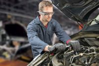 dynaEdge DE-100 mit smarter Datenbrille AR100 Viewer im Einsatz dynaEdge DE-100 mit smarter Datenbrille AR100 Viewer im Einsatz
