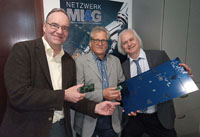 (v.l.) Dieter Bauernfeind Elec-Con, Uwe Linder von Lin-Tech und Professor Dr. Bösnecker von der THD (v.l.) Dieter Bauernfeind Elec-Con, Uwe Linder von Lin-Tech und Professor Dr. Bösnecker von der THD