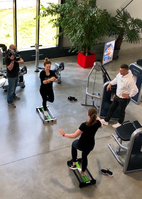 Fitnessgerät trainiert Gleichgewicht | Einfach genial | MDR Fitnessgerät trainiert Gleichgewicht | Einfach genial | MDR