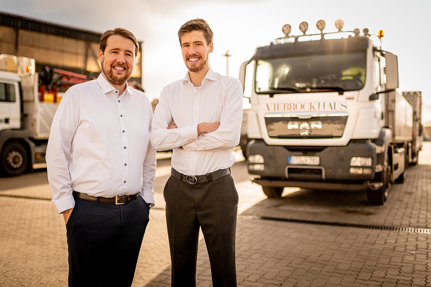 Dirk (l.) und Lars Viebrock (r.) leiten das Traditionsunternehmen (Bildquelle: Viebrockhaus) Dirk (l.) und Lars Viebrock (r.) leiten das Traditionsunternehmen (Bildquelle: Viebrockhaus)