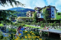 Wanderer und Naturgenießer haben mit der ****Dolomiten Residenz Sporthotel Sillian den besten Ausgan Wanderer und Naturgenießer haben mit der ****Dolomiten Residenz Sporthotel Sillian den besten Ausgan