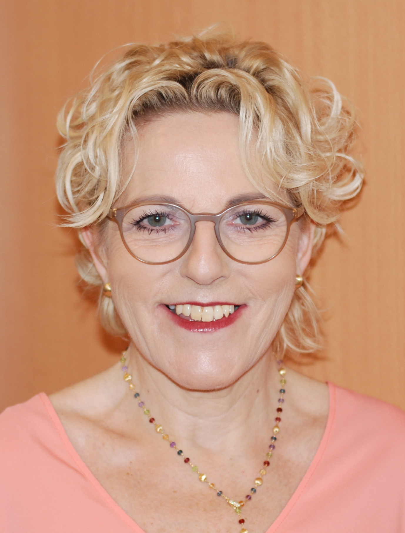 Susanne Schulz,Geschäftsführerin adesta Susanne Schulz,Geschäftsführerin adesta