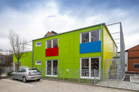 Kinderhort Ketsch in Containerbauweise ergänzt das städtische Angebot an Betreuungsplätzen