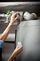 Für eine fachgerechte Trinkwasserbeprobung ist ein spezielles Probenahmeventil erforderlich.