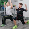 Beim Körperformen EMS Training können bis zu 500 Kalorien verbrannt werden. Beim Körperformen EMS Training können bis zu 500 Kalorien verbrannt werden.