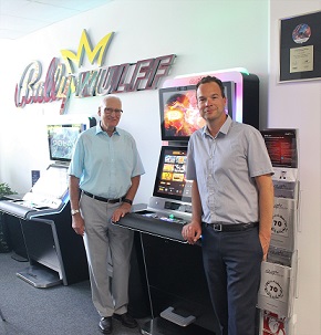 DAW-Beauftragter für Länderkommunikation in Niedersachen zu Besuch bei BALLY WULFF DAW-Beauftragter für Länderkommunikation in Niedersachen zu Besuch bei BALLY WULFF
