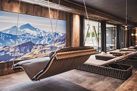 Traumhafter Ruheraum mit Berglick (c) Daniel Breuer (Wanderhotel Gassner)