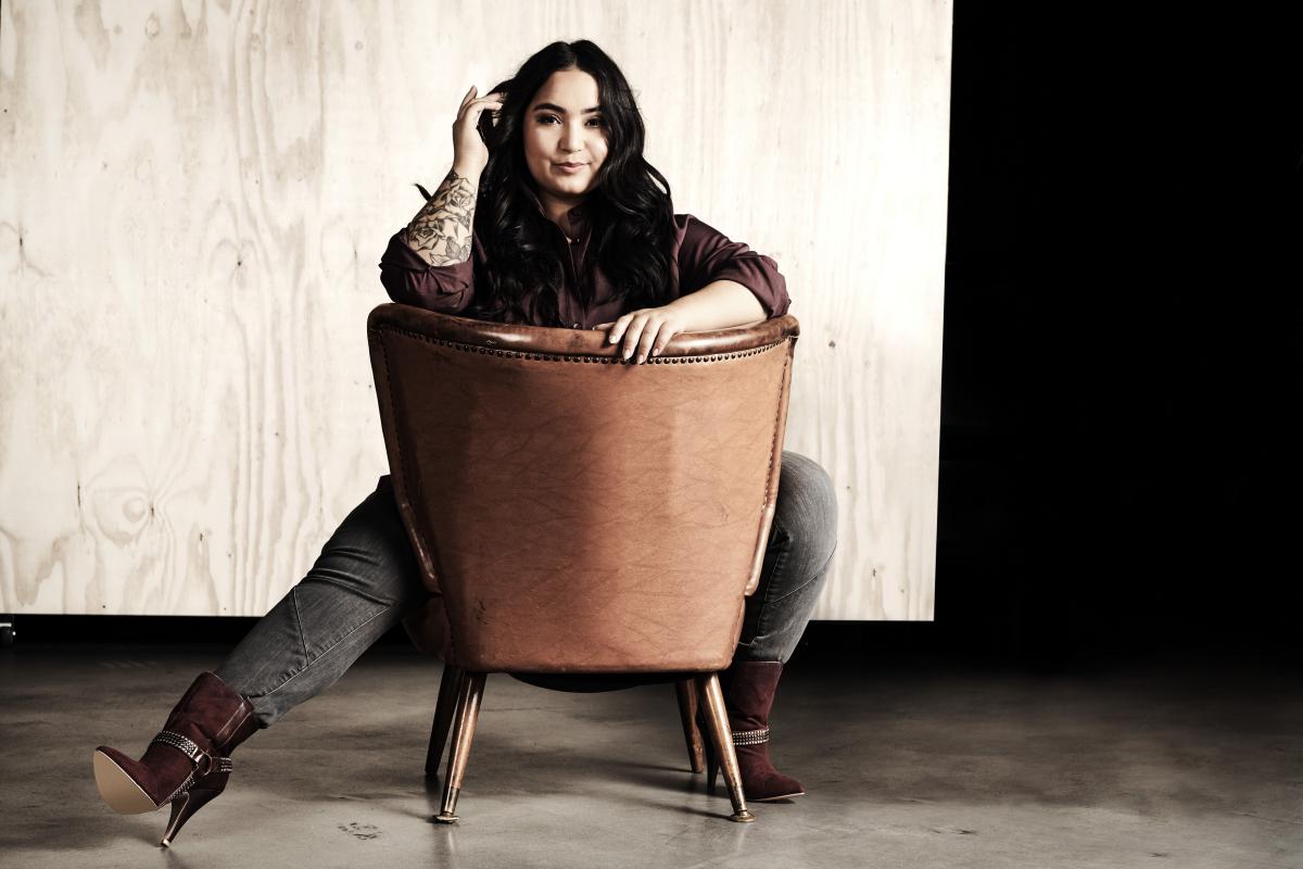Sängerin Bahar Kizil | Credit: sheego. The Curve Company (Bildquelle: sheego. The Curve Company) Sängerin Bahar Kizil | Credit: sheego. The Curve Company (Bildquelle: sheego. The Curve Company)