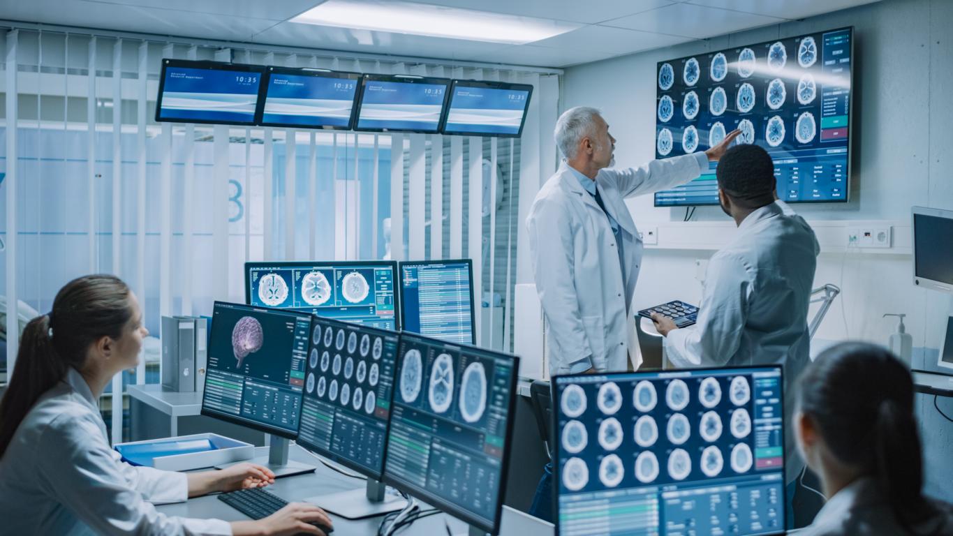 Digitalisierung in Krankenhäusern (Bild - adobestock: © Gorodenkoff, #226211979)